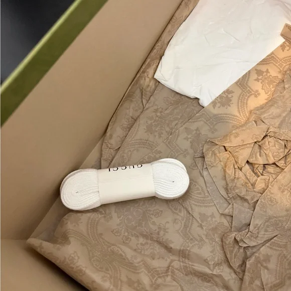 Gucci Platform Sneakers - Picture 11 of 15